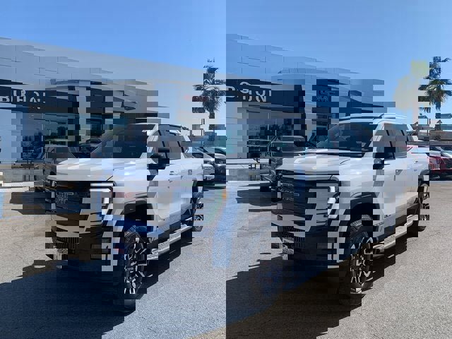 New 2026 GMC Sierra EV Elevation image 2