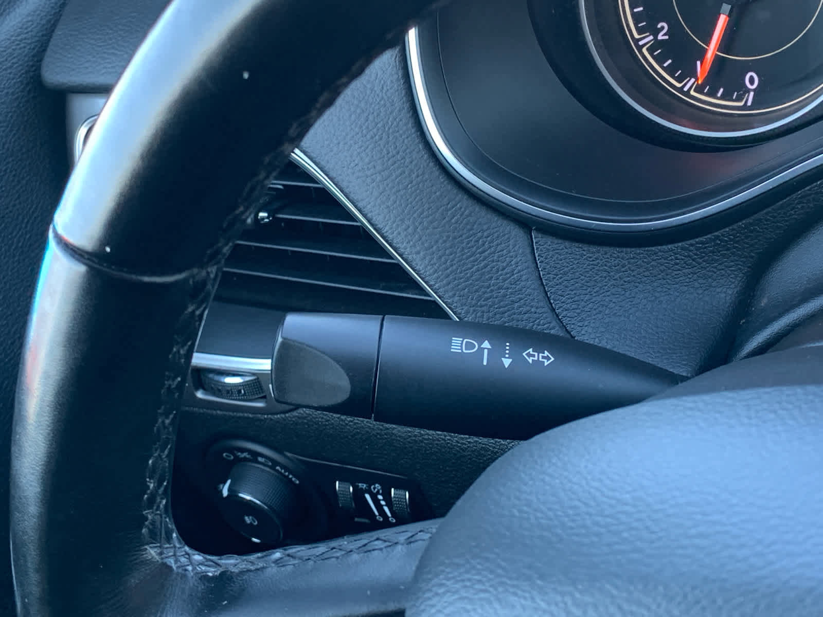 Used 2020 Jeep Cherokee Latitude Lux w/ Trailer Tow Group image 19