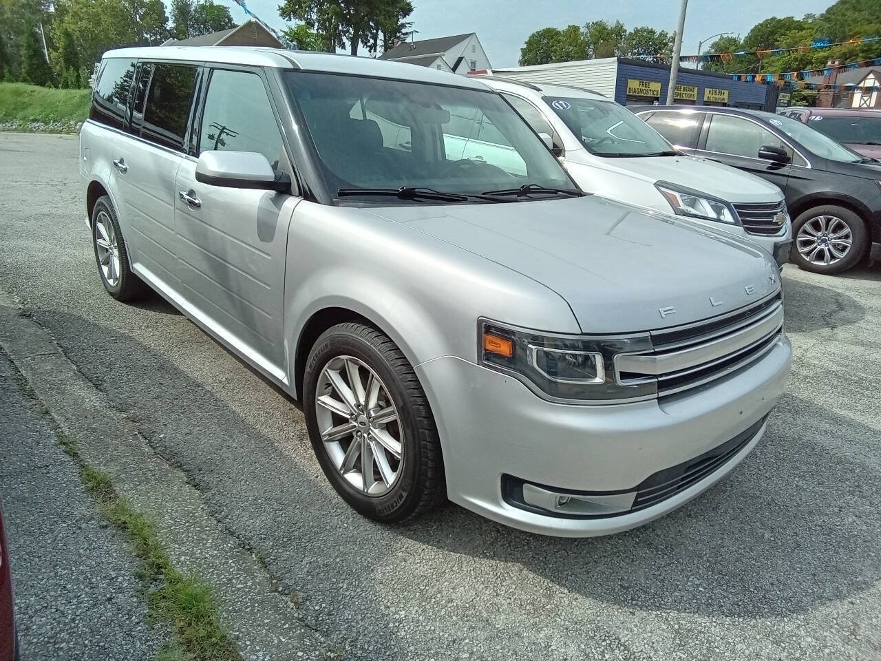 Used 2019 Ford Flex Limited AWD/4WD image 2