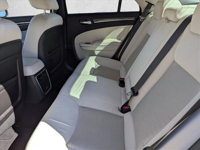 Used 2013 Chrysler 300 C RWD image 24