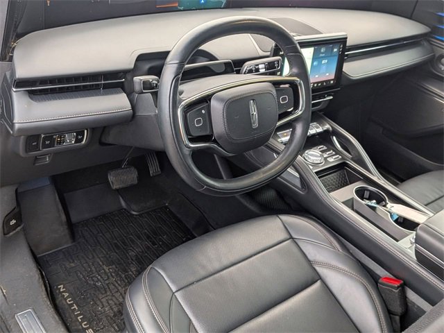 Certified 2024 Lincoln Nautilus Premier w/ Equipment Group 102A image 11