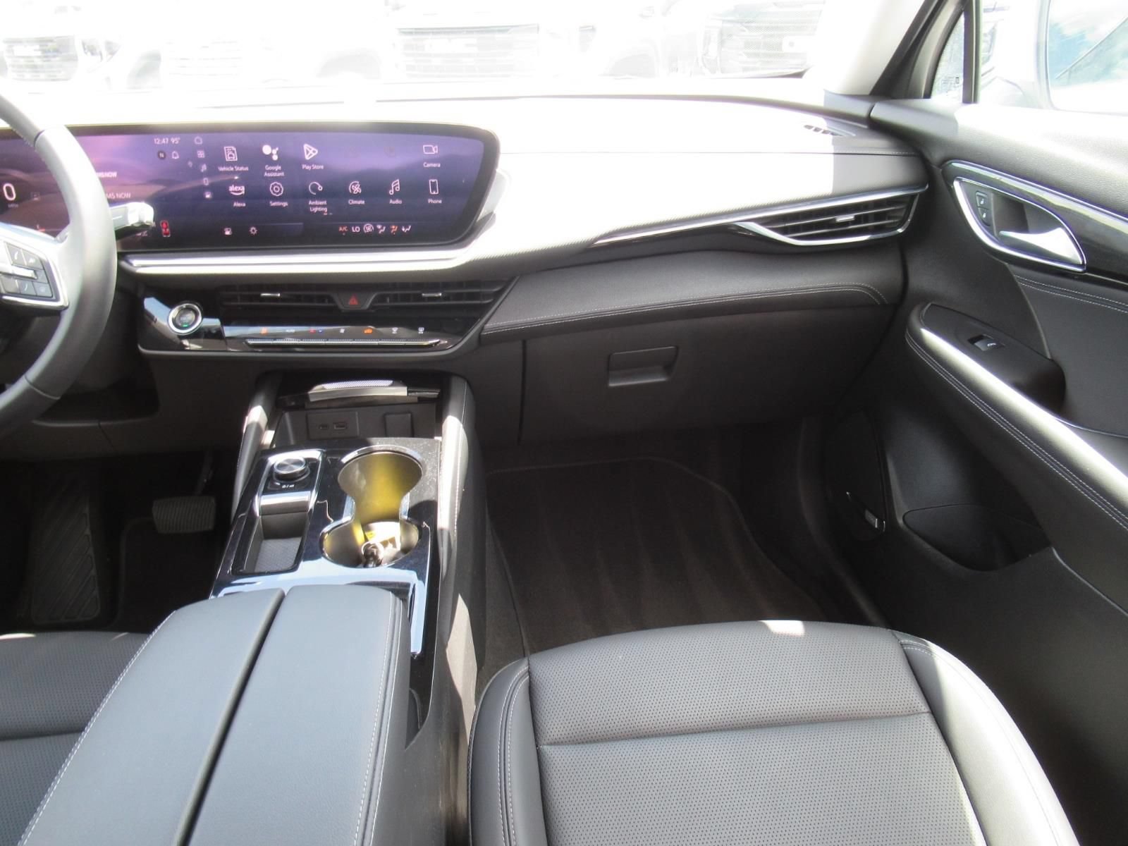 Used 2024 Buick Envision Preferred AWD/4WD image 14