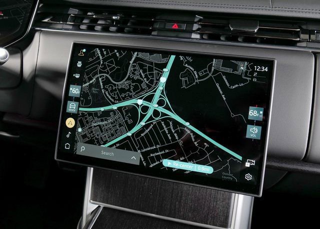 New 2025 Land Rover Range Rover SE image 13