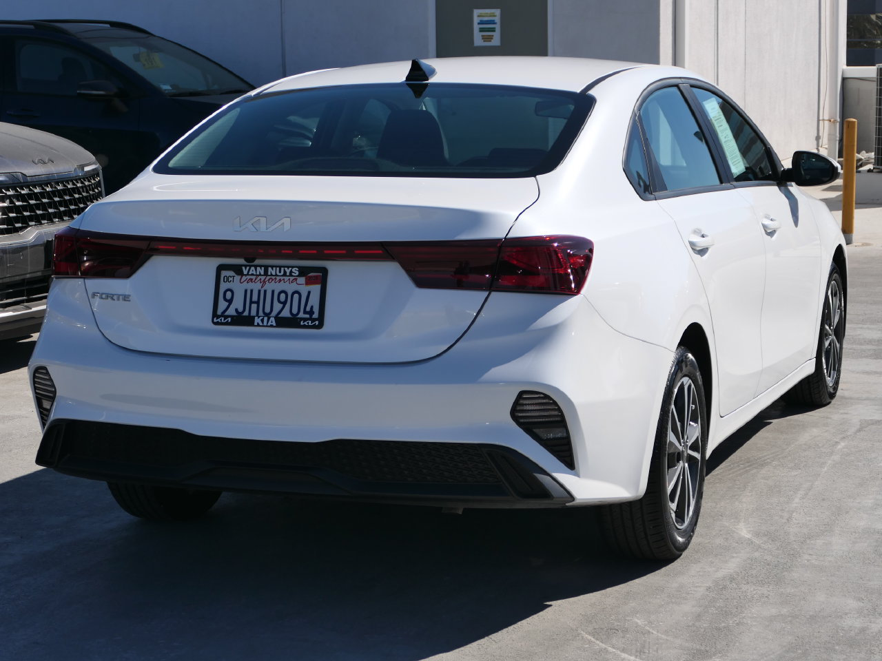 Certified 2023 Kia Forte LXS FWD image 3