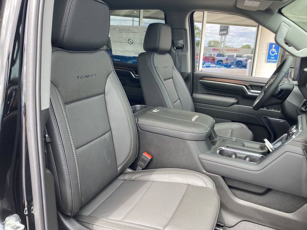 New 2024 GMC Sierra 2500 Denali w/ Technology Package image 38