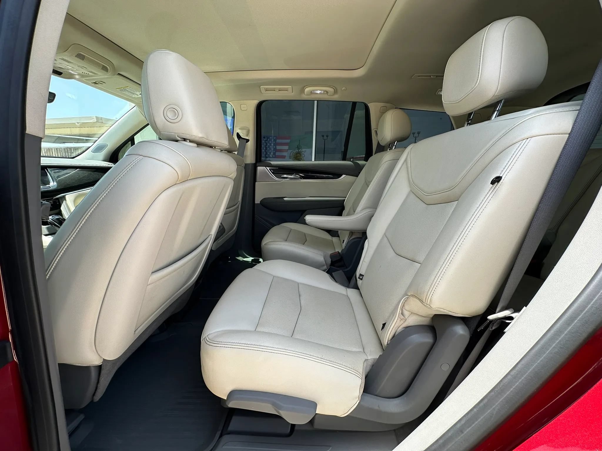 Used 2020 Cadillac XT6 Premium Luxury FWD image 14