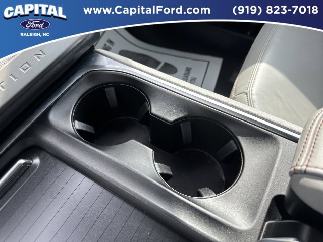 Certified 2025 Ford Expedition Active AWD/4WD image 32