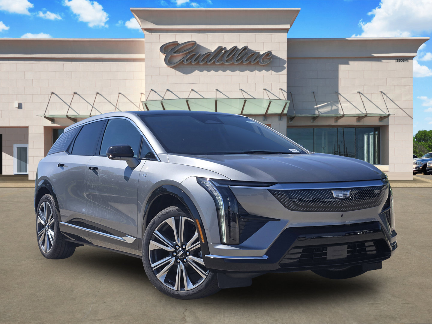 New 2025 Cadillac Optiq Luxury 2 image 1
