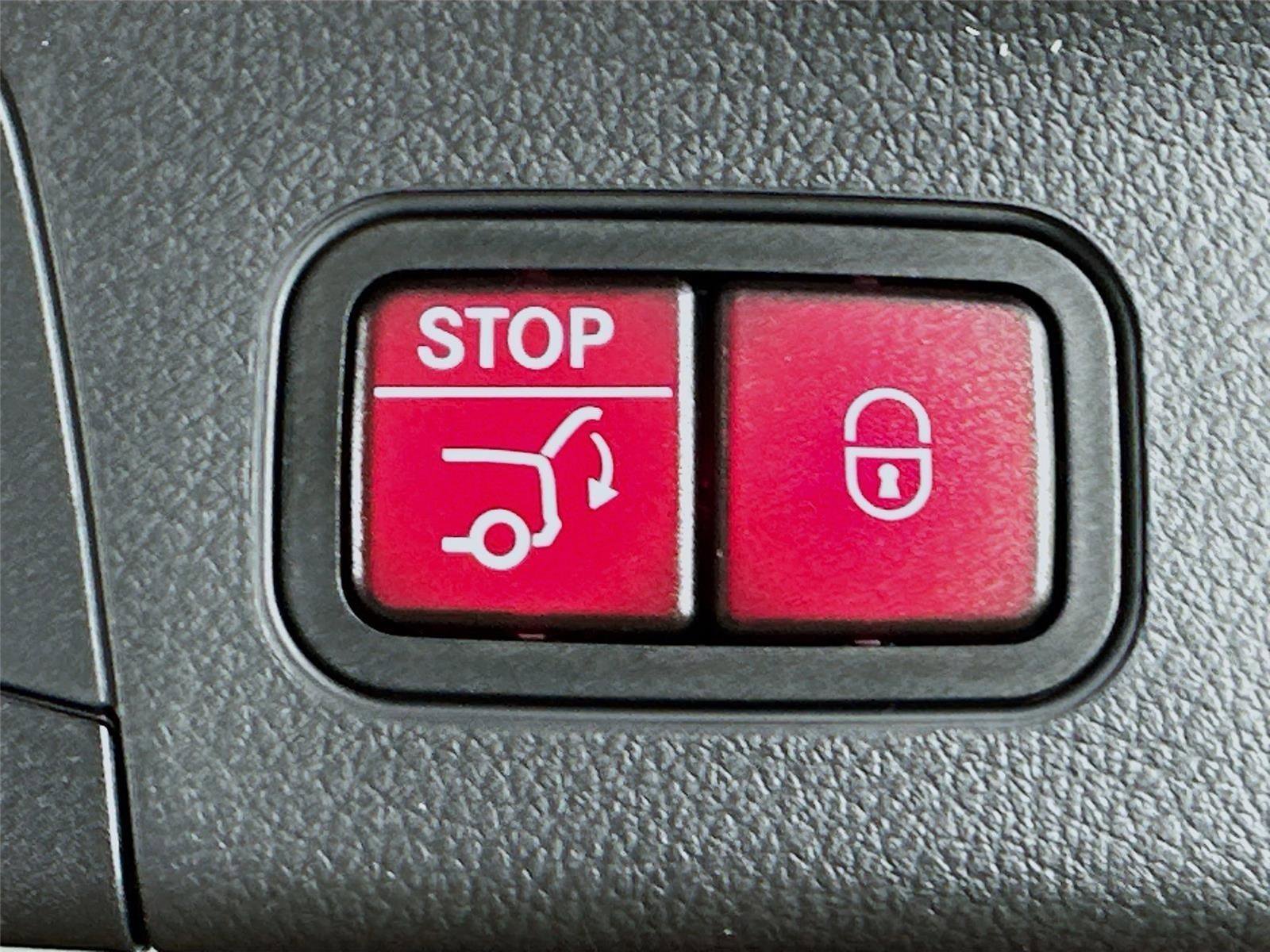 Certified 2026 Mercedes-Benz GLA 250 4MATIC image 35