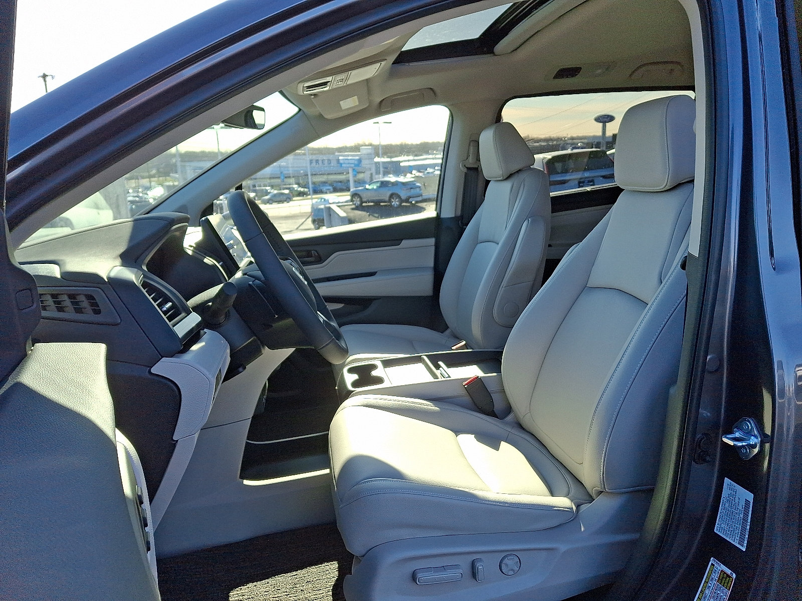 New 2026 Honda Odyssey EX-L image 6