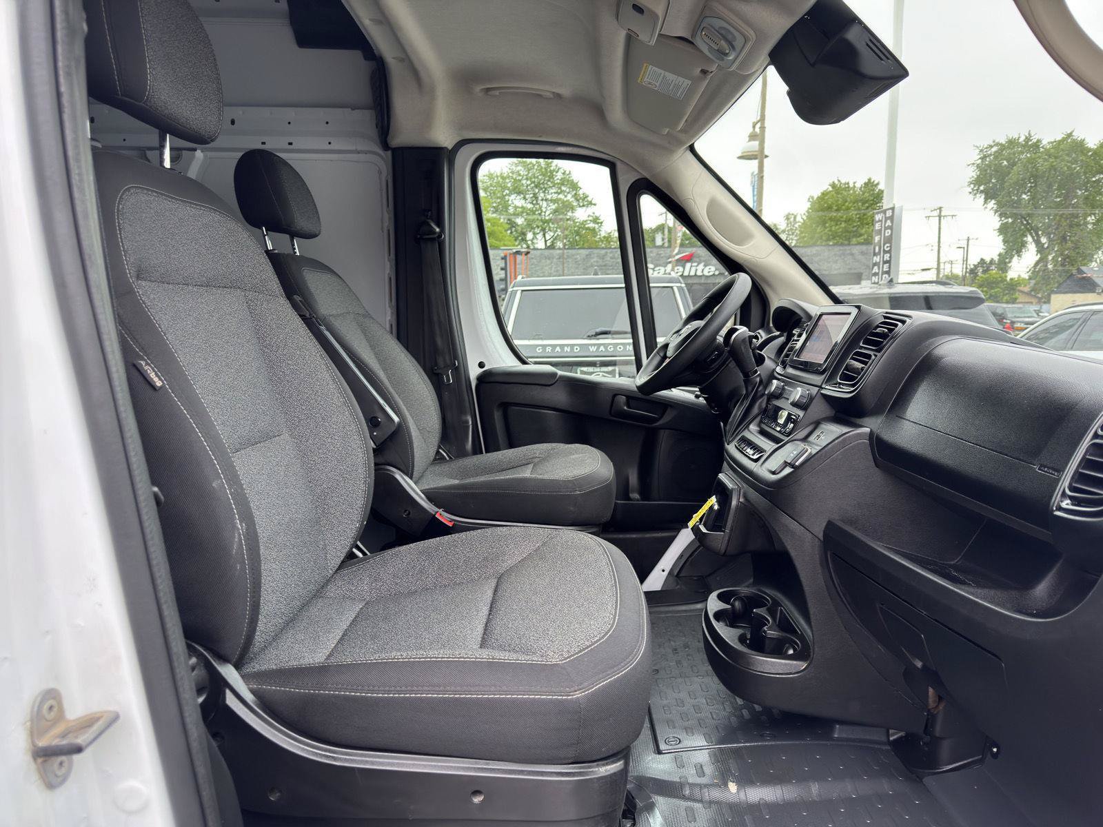 Used 2025 RAM ProMaster 2500 w/ Convenience Group FWD image 34