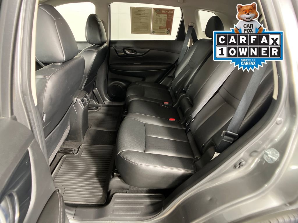 Used 2017 Nissan Rogue SL image 32