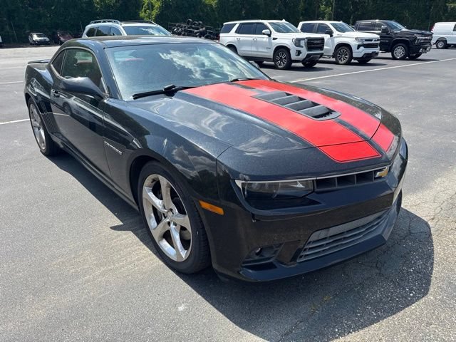 Used 2015 Chevrolet Camaro SS w/ RS Package RWD image 7