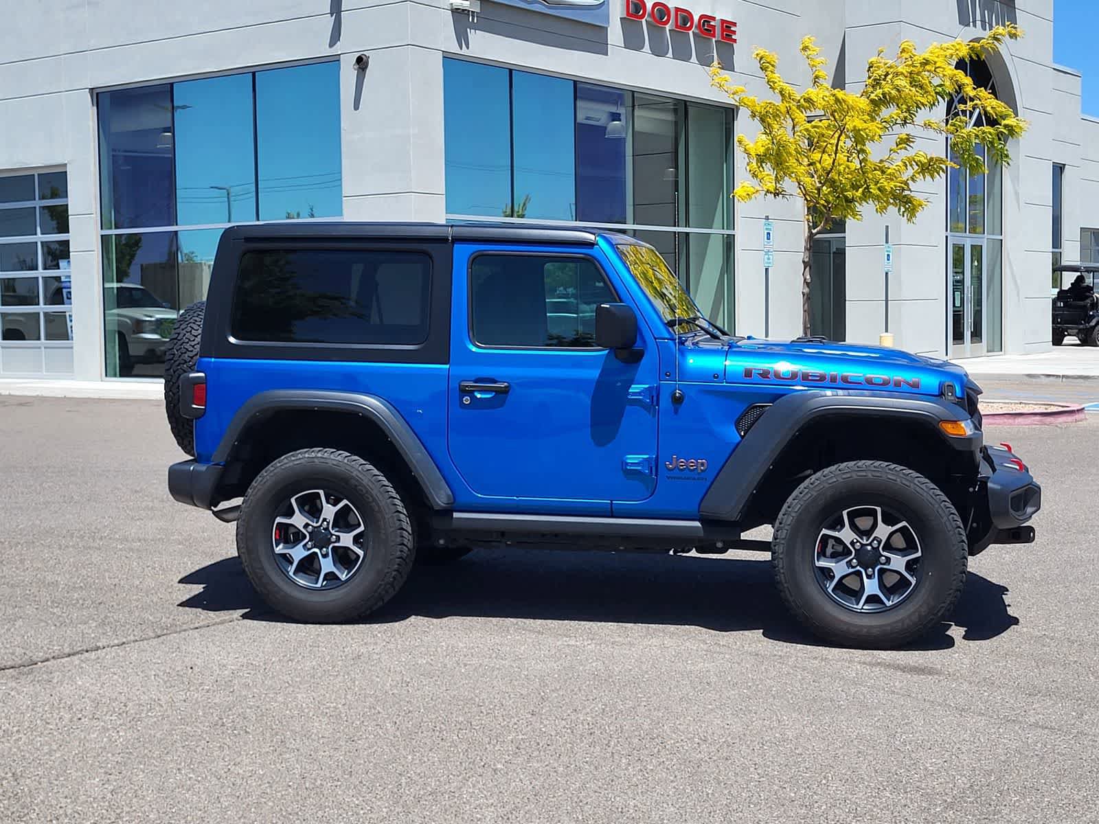 Used 2022 Jeep Wrangler Rubicon w/ Cold Weather Group AWD/4WD image 4