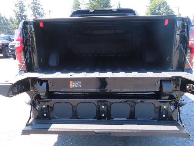 Certified 2025 Chevrolet Silverado EV RST AWD/4WD image 8