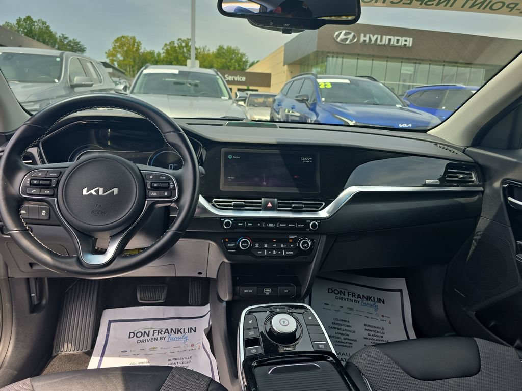 Used 2022 Kia Niro EX FWD image 15