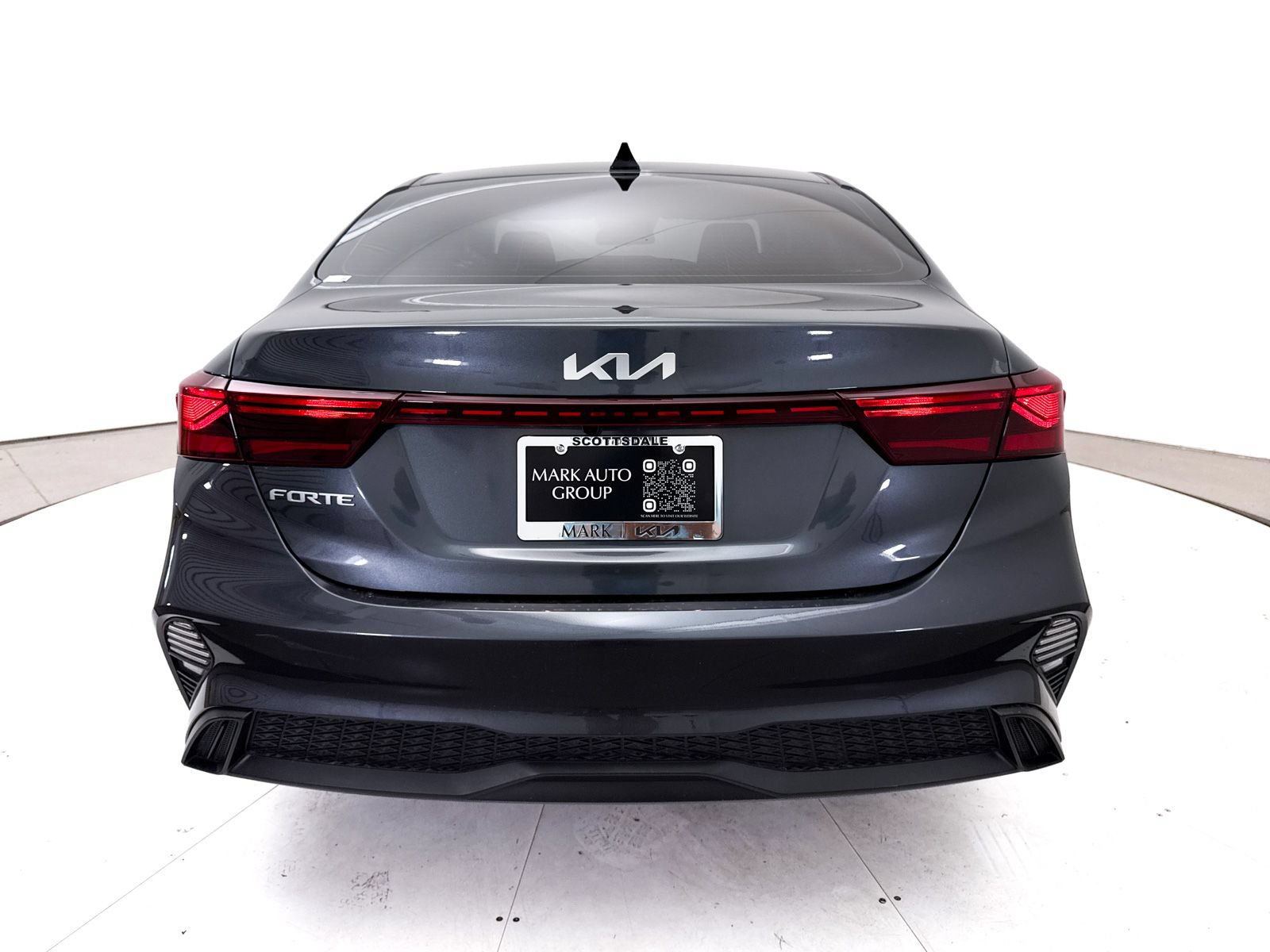 Used 2024 Kia Forte LXS w/ LXS Technology Package FWD image 15