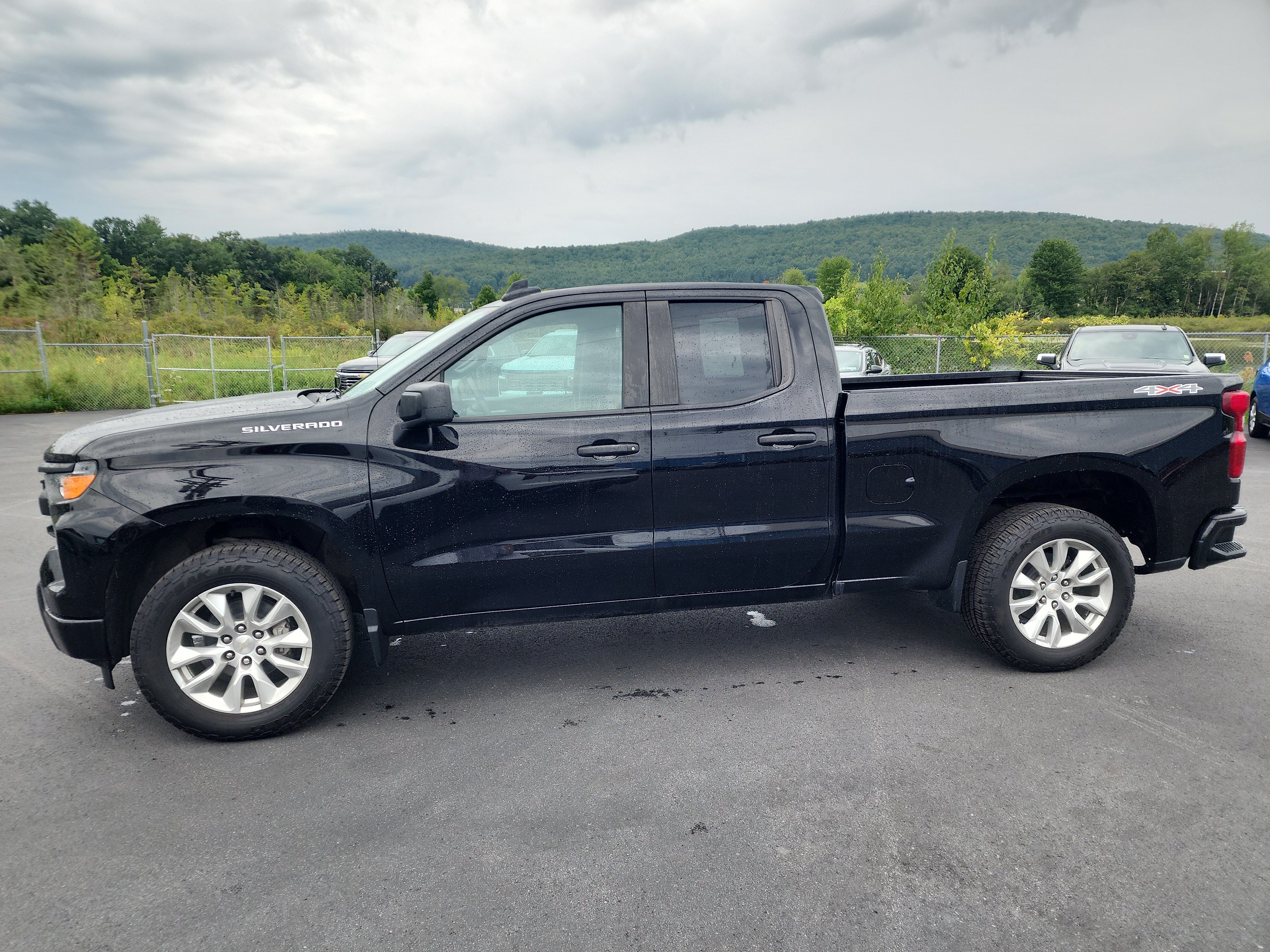 Certified 2023 Chevrolet Silverado 1500 Custom AWD/4WD image 5