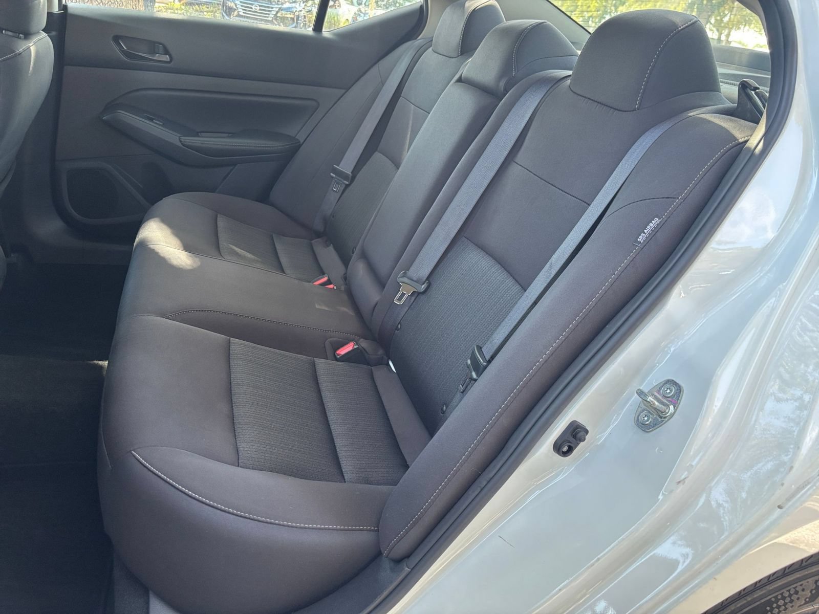 Used 2025 Nissan Altima 2.5 SV FWD image 39
