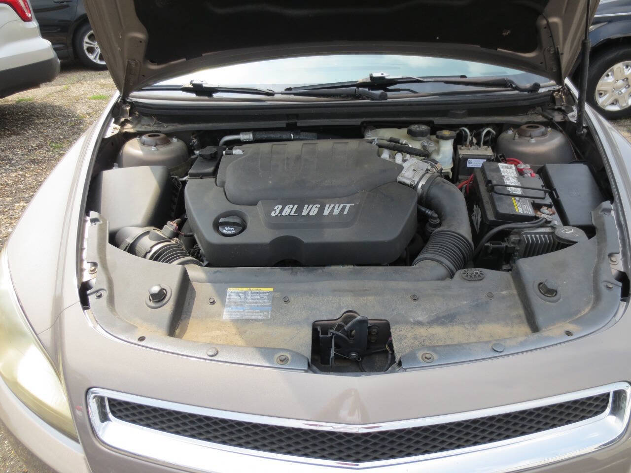 Used 2008 Chevrolet Malibu LT w/ HFV6 Engine Package FWD image 4