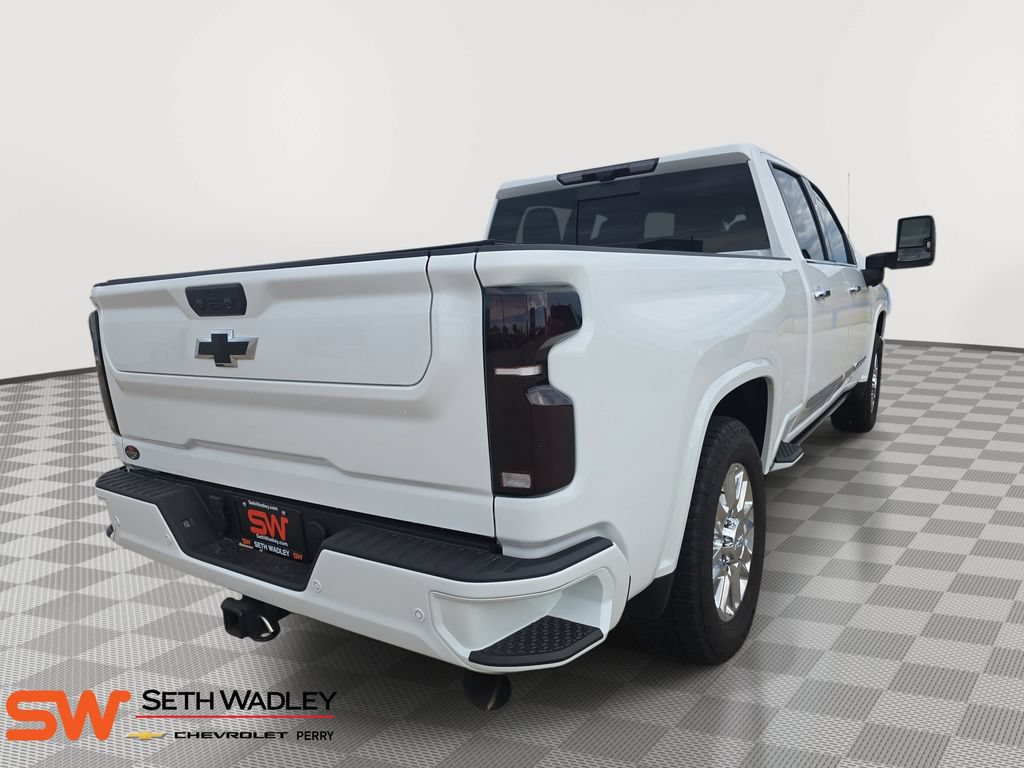 Used 2024 Chevrolet Silverado 2500 High Country w/ High Country Premium Package AWD/4WD image 7
