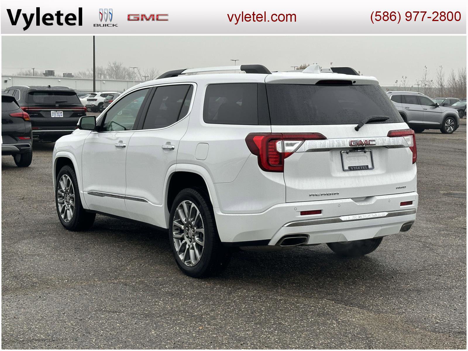 Certified 2023 GMC Acadia Denali w/ Denali Ultimate Package image 4