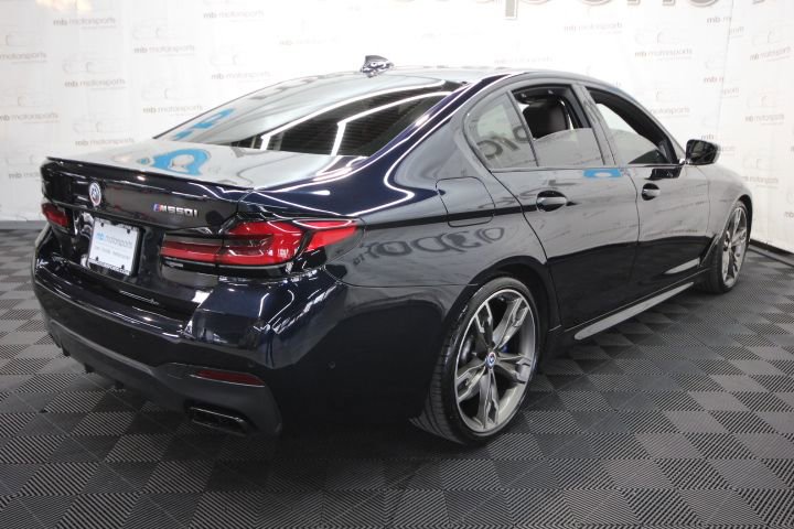 Used 2023 BMW M550i xDrive w/ Executive Package image 11