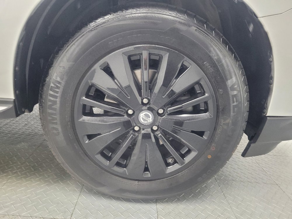 Used 2018 Nissan Pathfinder SL image 31