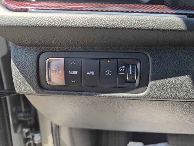 Used 2026 Chevrolet Traverse Z71 w/ Driver Confidence Package AWD/4WD image 18