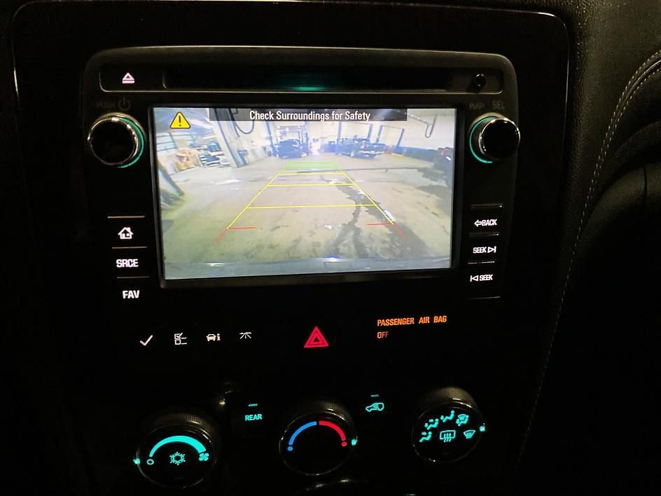 Used 2015 Chevrolet Traverse LT w/ Style and Technology Package FWD image 7