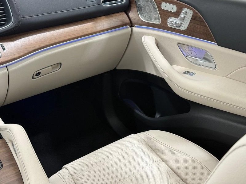 New 2026 Mercedes-Benz GLS 450 4MATIC image 9