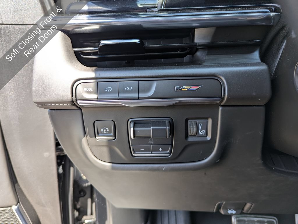 Used 2023 Cadillac Escalade V AWD/4WD image 24