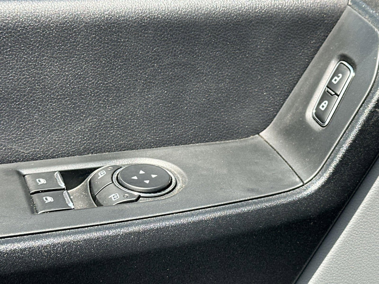 New 2025 Ford F550 4x4 Regular Cab Super Duty image 15