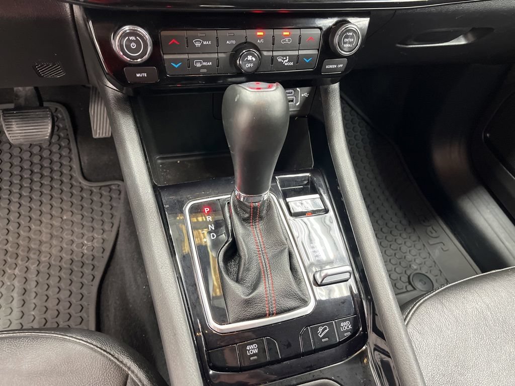 Used 2025 Jeep Compass Trailhawk AWD/4WD image 27
