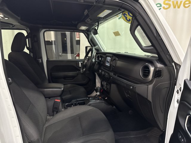 Used 2023 Jeep Wrangler Unlimited w/ Cold Weather Group AWD/4WD image 26