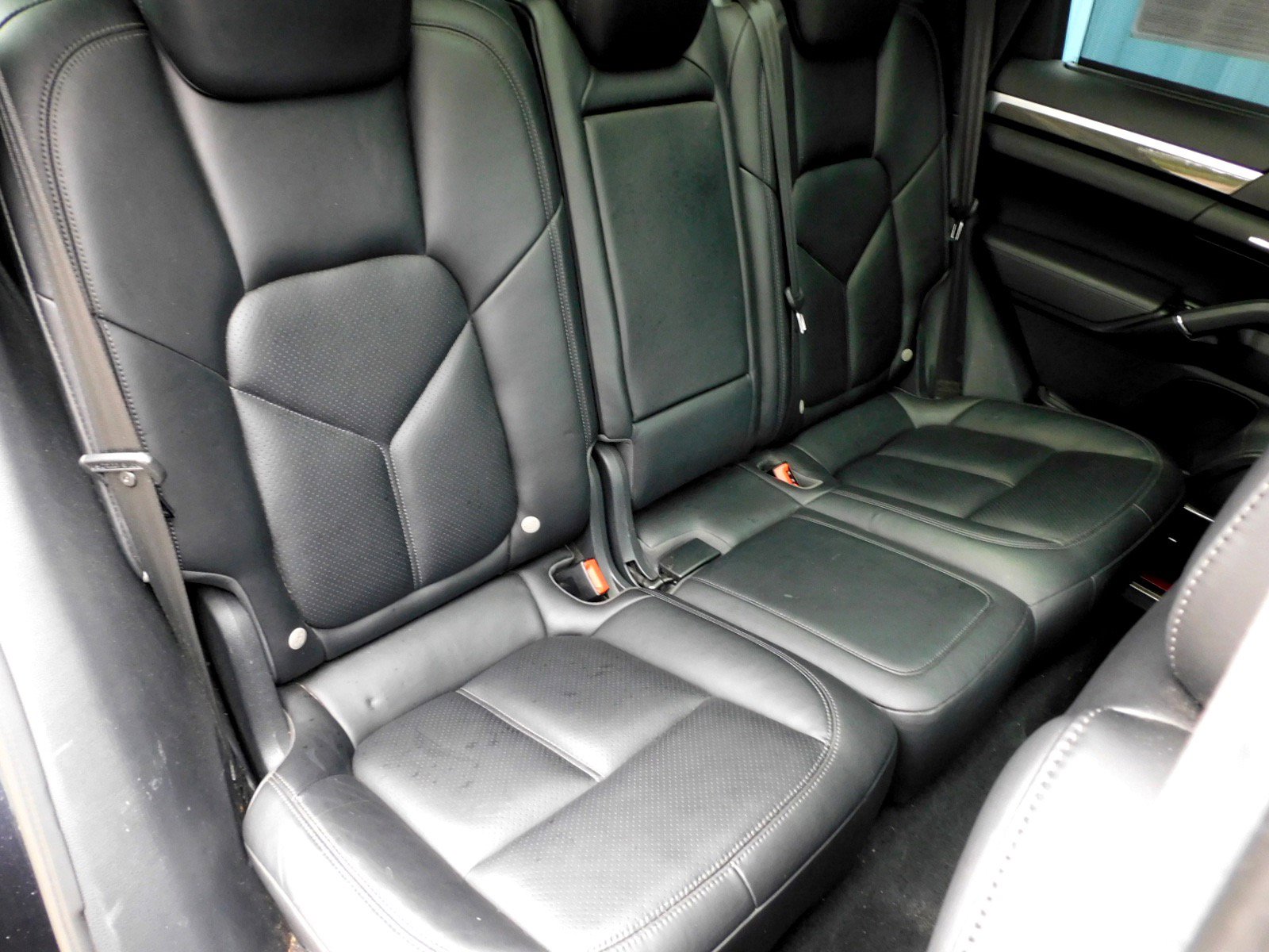 Used 2016 Porsche Cayenne GTS image 17