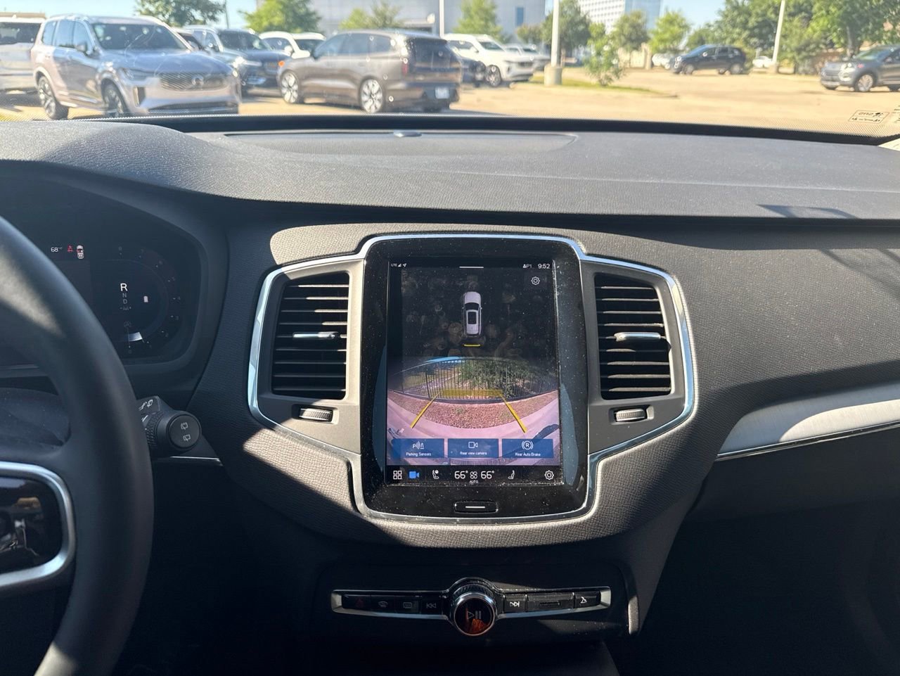 Certified 2023 Volvo XC90 B5 Core w/ Protection Package Premier AWD/4WD image 25