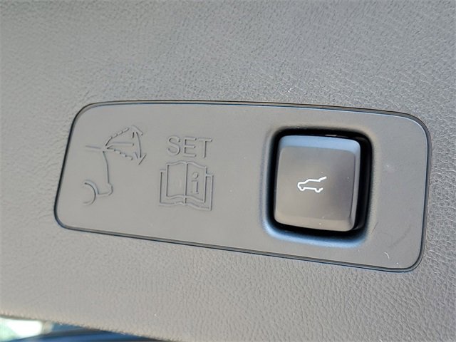 Used 2023 Lincoln Corsair AWD w/ Equipment Group 101A image 10