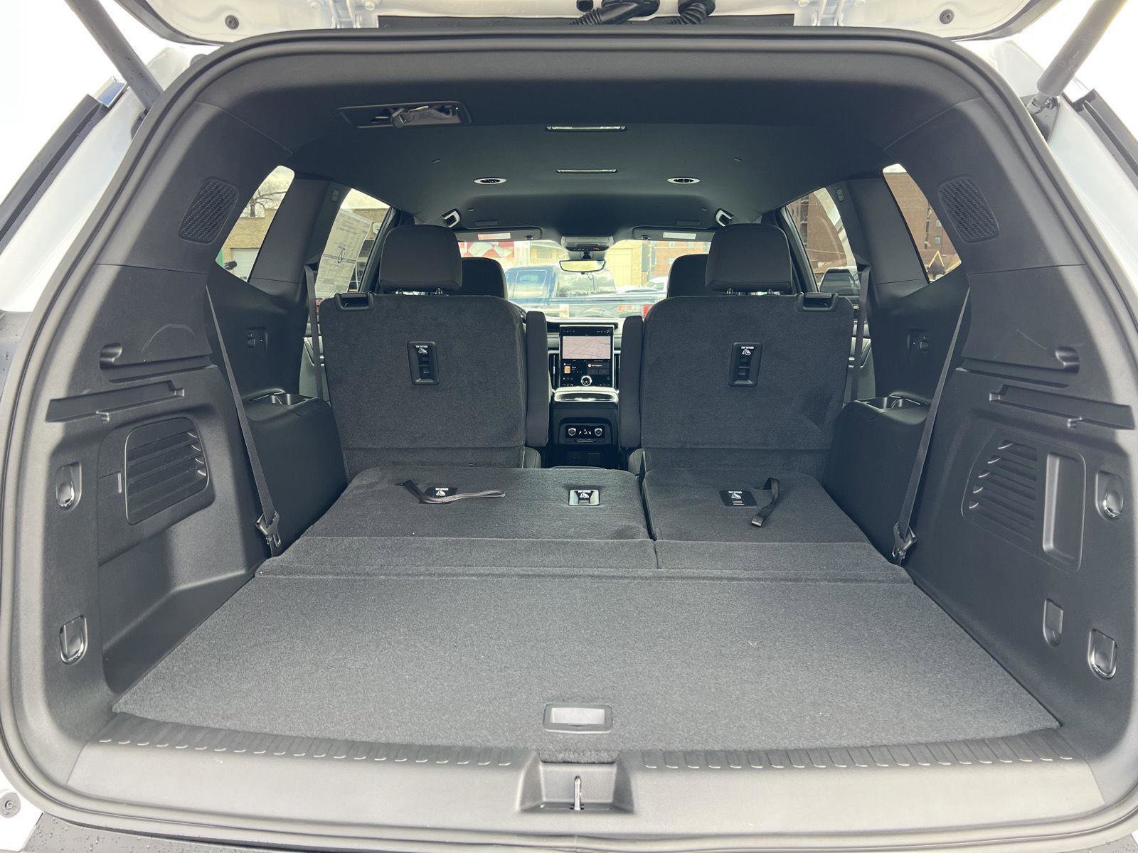 New 2026 GMC Acadia Elevation image 49