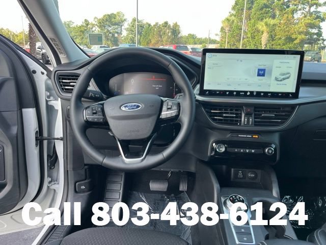 Used 2025 Ford Escape SE FWD image 16