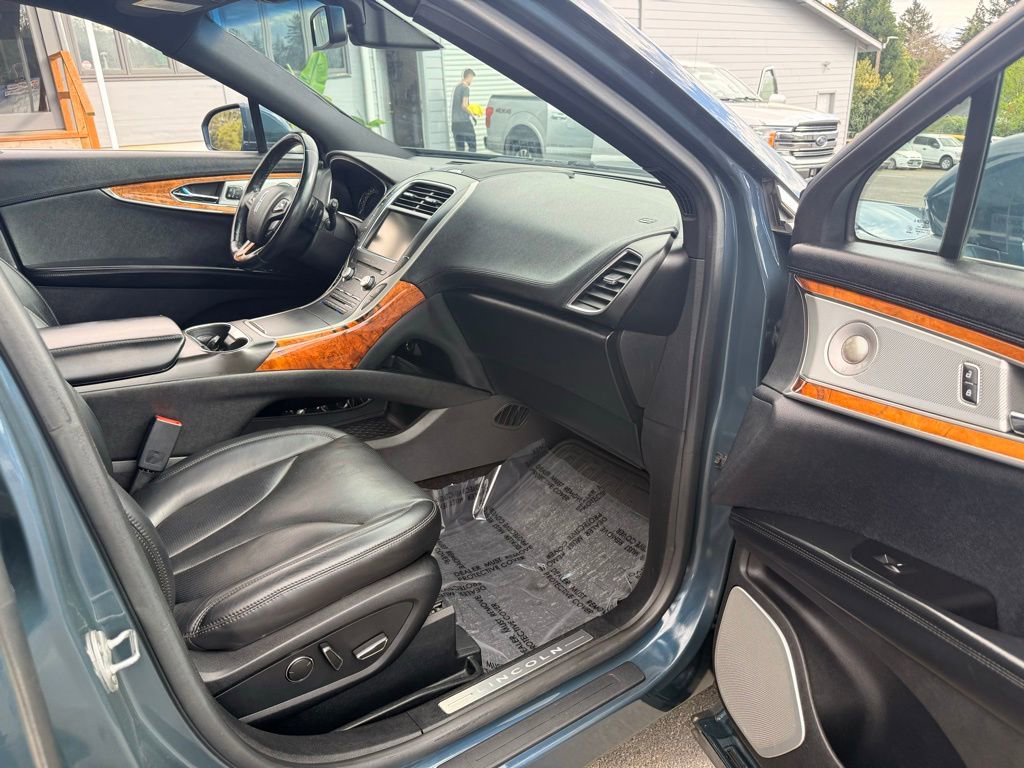 Used 2016 Lincoln MKX Reserve w/ Luxury Package image 27