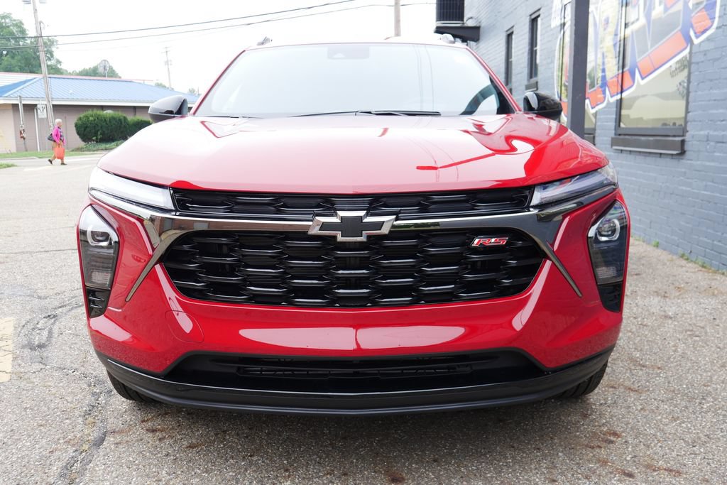 New 2026 Chevrolet Trax RS w/ Driver Confidence Package FWD image 31