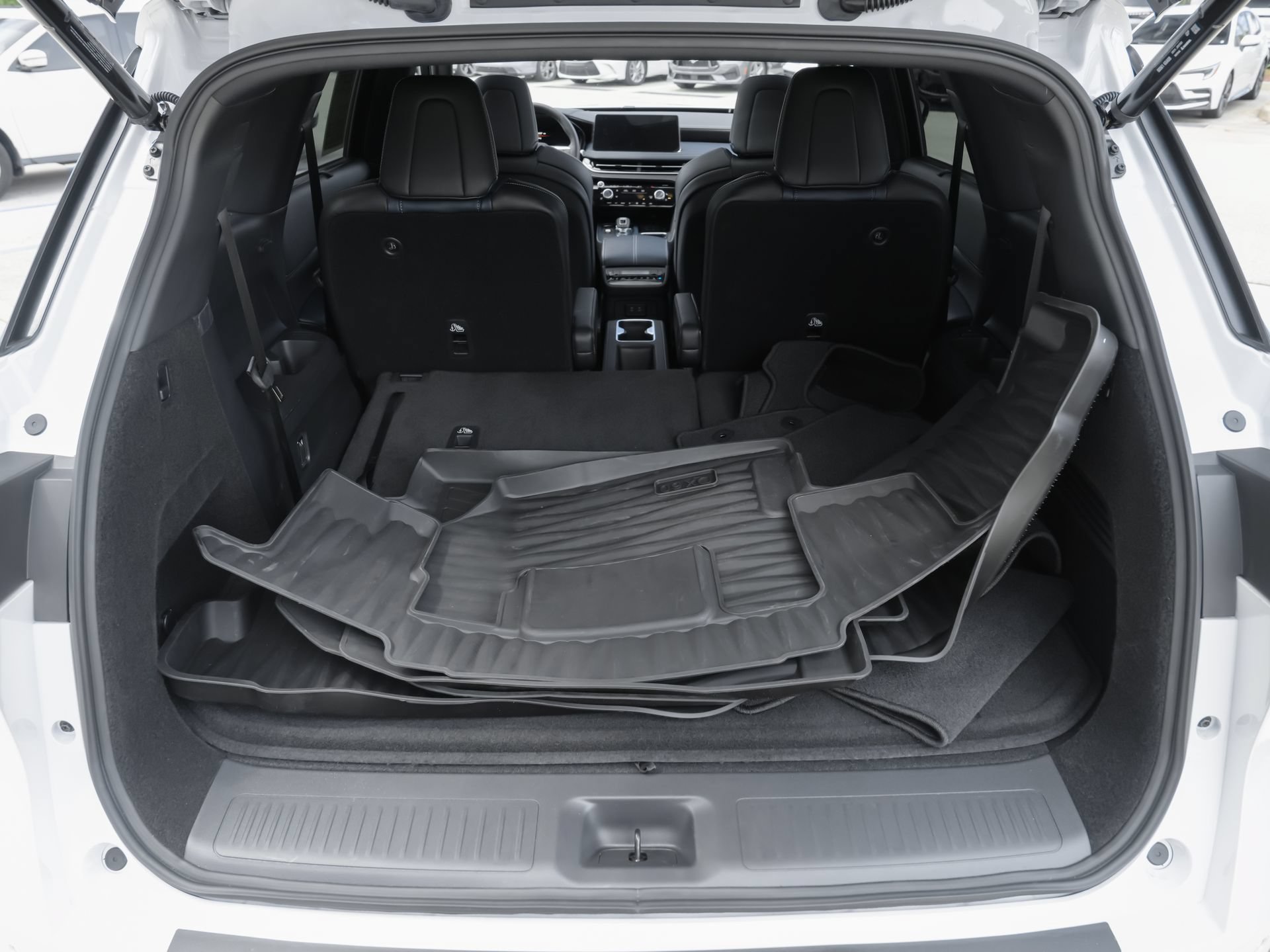 Certified 2026 INFINITI QX60 Sport w/ Dark Cargo Package AWD/4WD image 40