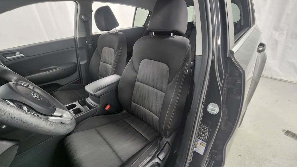 Used 2021 Kia Sportage LX FWD image 10