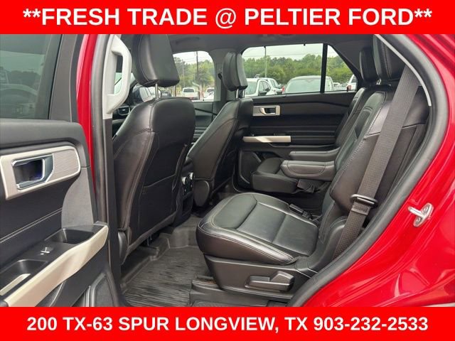 Used 2021 Ford Explorer Limited w/ Equipment Group 301A AWD/4WD image 18