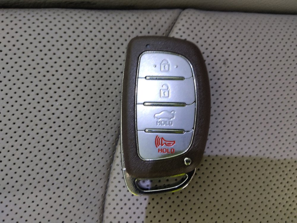 Used 2016 Hyundai Sonata Limited w/ Option Group 04 image 32