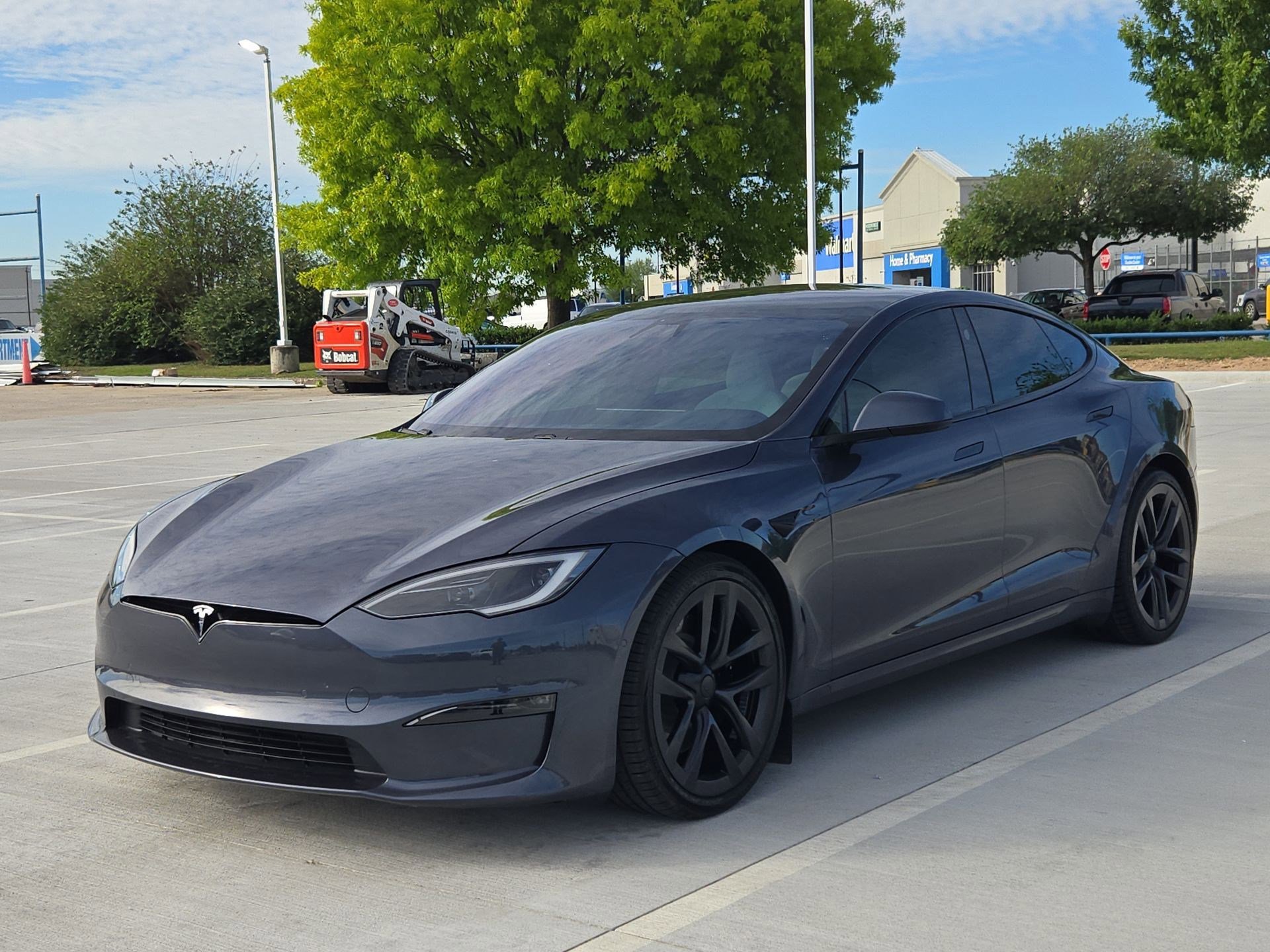 Used 2022 Tesla Model S Plaid image 8
