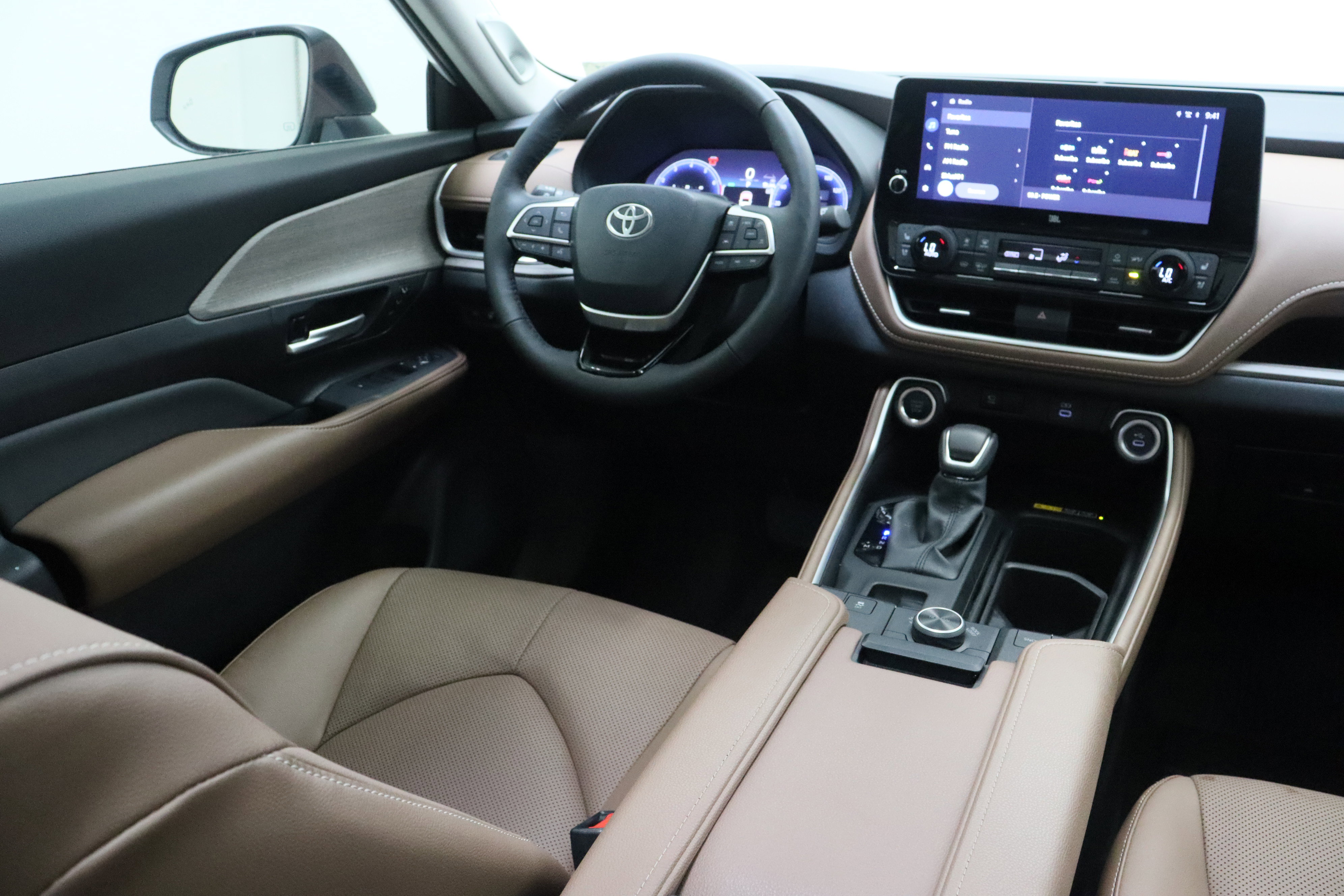 Certified 2026 Toyota Grand Highlander Platinum image 36