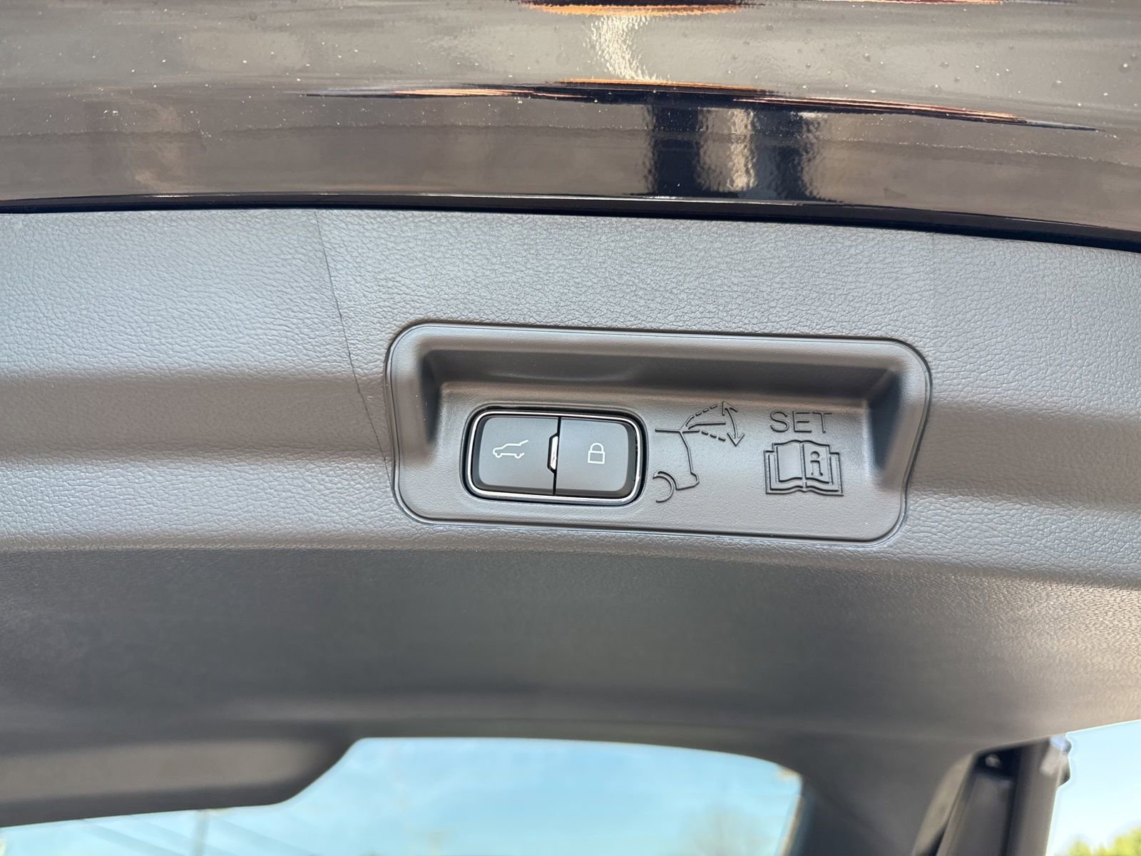 New 2026 Ford Explorer Platinum image 43