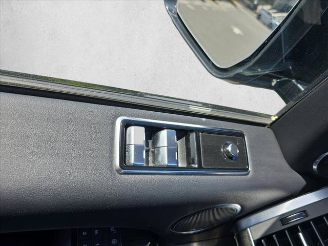 Used 2018 Land Rover Range Rover Sport HSE AWD/4WD image 28